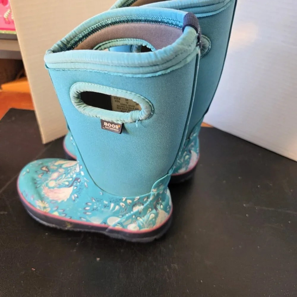 Bogs Boots Kids 12 Blue Floral Waterproof Insulated Winter Snow